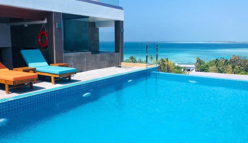 Triton Prestige Sea View & Spa